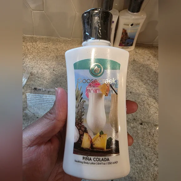 Goose Creek Body Lotion Set Of 3 - Pina Colada, Lavender Vanilla, Limoncello - Picture 4 of 9